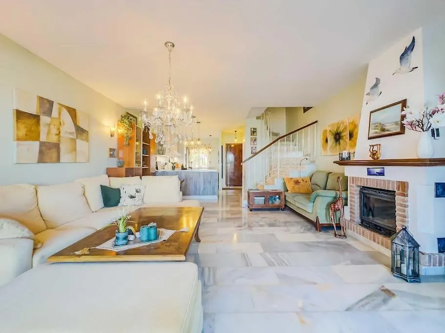 105 - Duplex Apartment With Views, Benalmádena 0*,  Hiszpania