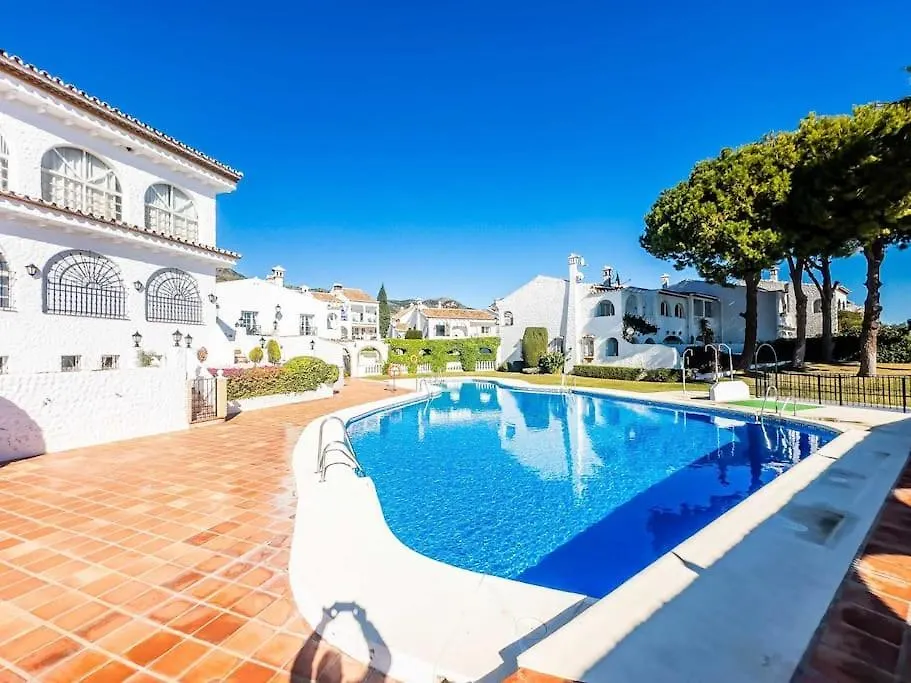 105 - Duplex Apartment With Views, Benalmádena